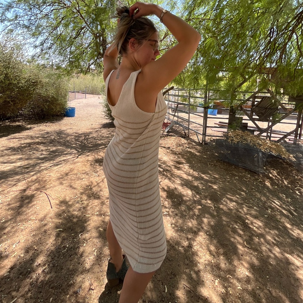🇮🇹 Floris Italian Knitted Midi Dress - Picture 5 of 11